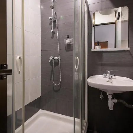 Kontxa Guest house *